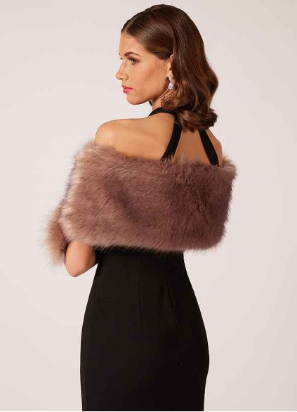 Syekd Sincerity Faux Fur Wrap Syekd Sincerity Faux Fur Wrap