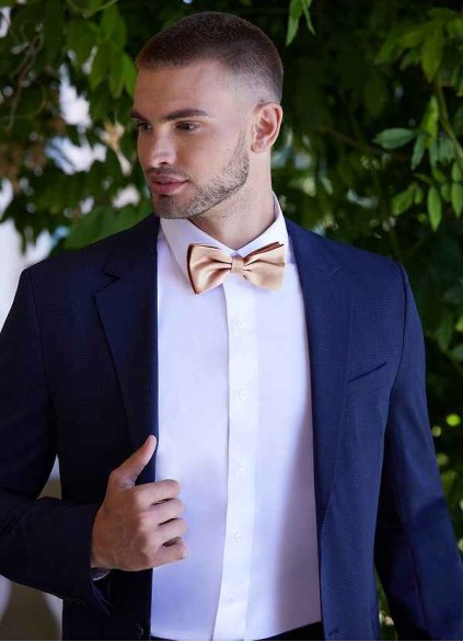 Gentlemen's Collection Men's Matte Satin pre-tied bow tie Gentlemen's Collection Men's Matte Satin pre-tied bow tie