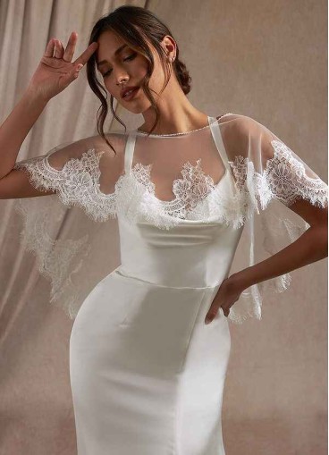 Syekd Delight Lace Tulle Wrap