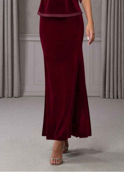 Syekd Zana Velvet Skirt
 ( Final Sale )