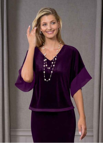 Syekd Fianna Velvet Blouse
( Final Sale ) Syekd Fianna Velvet Blouse
( Final Sale )
