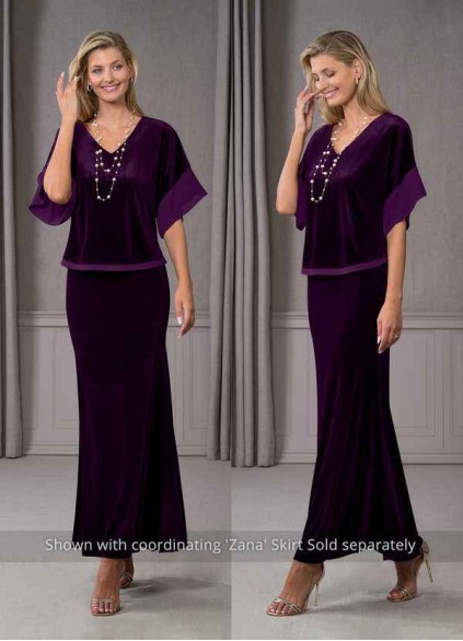 Syekd Fianna Velvet Blouse
( Final Sale ) Syekd Fianna Velvet Blouse
( Final Sale )
