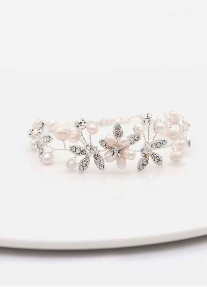 Spring Pearl Cluster Bracelet Spring Pearl Cluster Bracelet