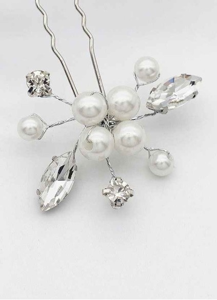 Pearl and Crystal Cluster Comb Set Pearl and Crystal Cluster Comb Set