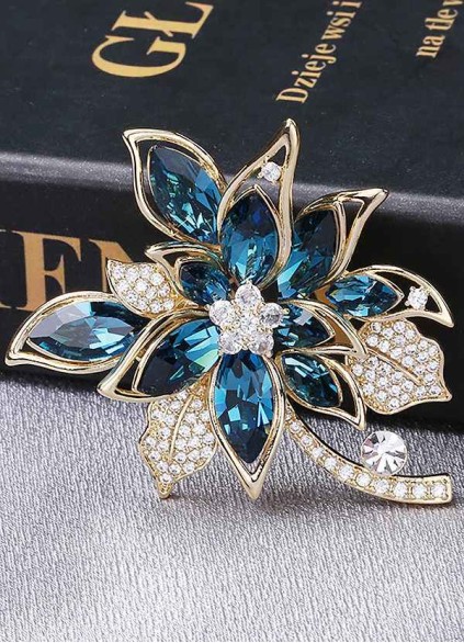 Winter Brooch Winter Brooch