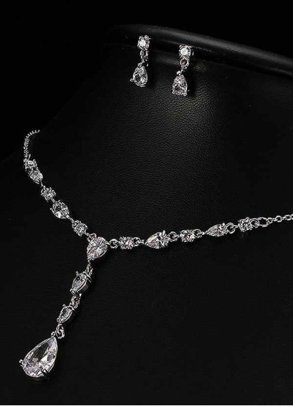 Gentle Love Jewelry Set Gentle Love Jewelry Set