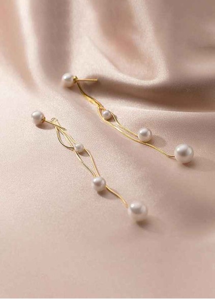 A String of Pearls Drop Earrings A String of Pearls Drop Earrings