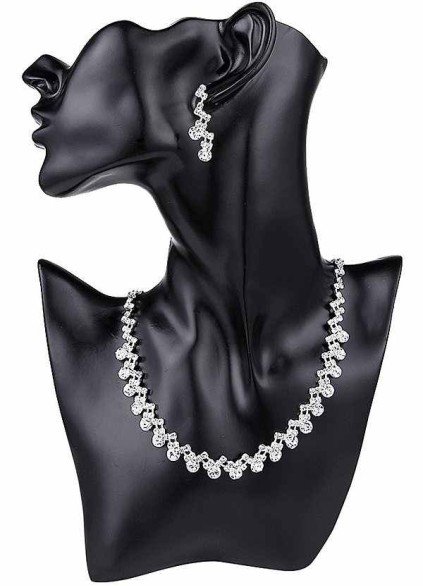 Fit for a Queen Jewelry Set Fit for a Queen Jewelry Set